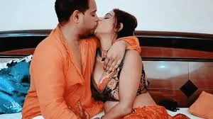 बच्चे के लिए बीवी को पड़ोसी से ...